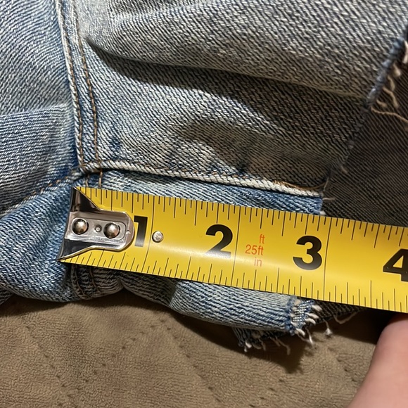 BLANKNYC Astor Cut-Off Short - Picture 6 of 6